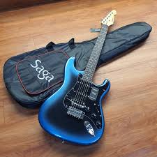 SAGA Dazzles Dark Night stratocaster HSS